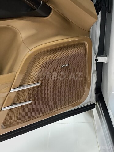 Porsche Cayenne Turbo S 2015, 59,300 km - 4.8 л - Bakı