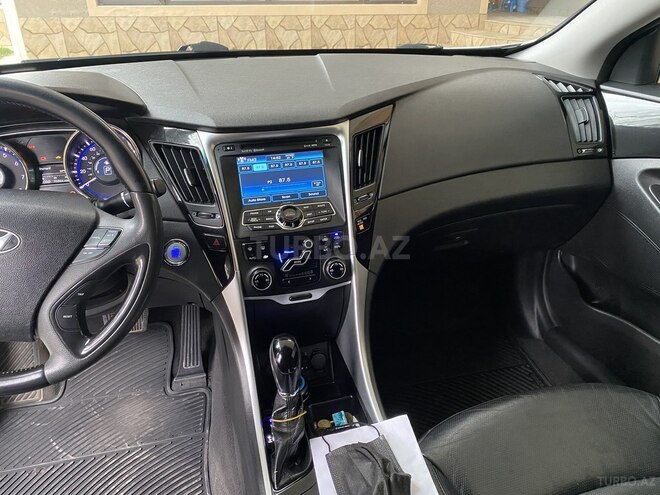 Hyundai Sonata 2011, 150,000 km - 2.4 l - Saatlı