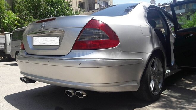 Mercedes E 270 2002, 202,225 km - 2.7 l - Bakı
