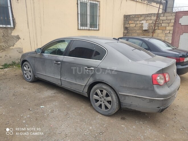 Volkswagen Passat 2005, 280,471 km - 2.0 l - Bakı