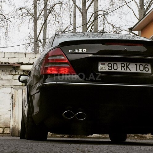 Mercedes E 240 2003, 352,281 km - 2.6 l - Ucar
