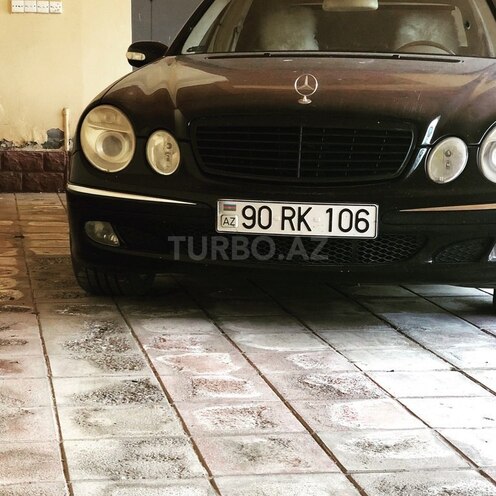 Mercedes E 240 2003, 352,281 km - 2.6 l - Ucar