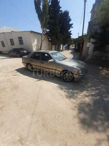 Mercedes C 180 1999, 200,000 km - 1.8 l - Bakı