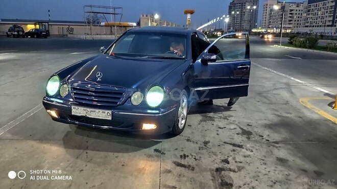 Mercedes E 270 2000, 294,000 km - 2.7 l - Sumqayıt