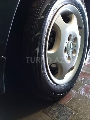 Mercedes E 200 2005, 395,000 km - 0.1 l - Sumqayıt