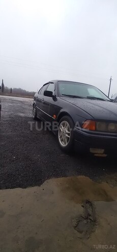 BMW 318 1992, 1,500 km - 1.8 l - Masallı