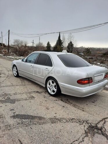 Mercedes E 320 2001, 265,000 km - 3.2 l - Şəmkir