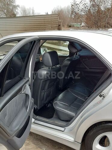 Mercedes E 320 2001, 265,000 km - 3.2 l - Şəmkir