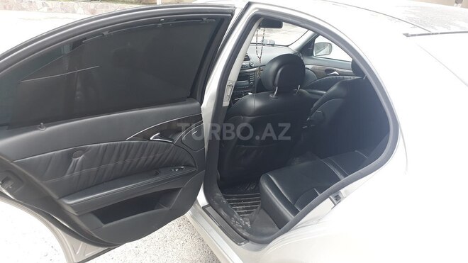 Mercedes E 240 2003, 267,000 km - 2.6 l - Sumqayıt