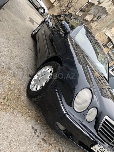 Mercedes E 240 2000, 332,000 km - 2.6 л - Bakı