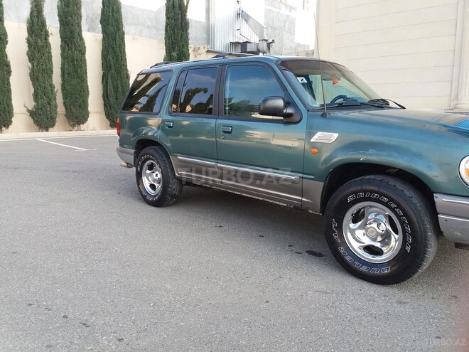 Ford Explorer 1996, 121,000 km - 4.0 л - Gəncə