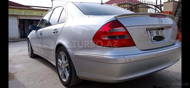 Mercedes E 320 2002, 274,683 km - 3.2 l - Bakı