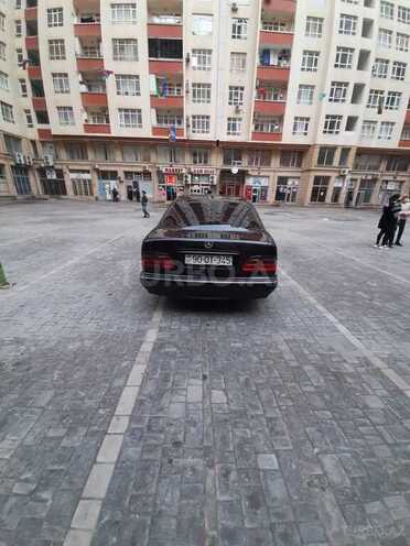 Mercedes E 320 2000, 271,000 km - 3.2 л - Bakı
