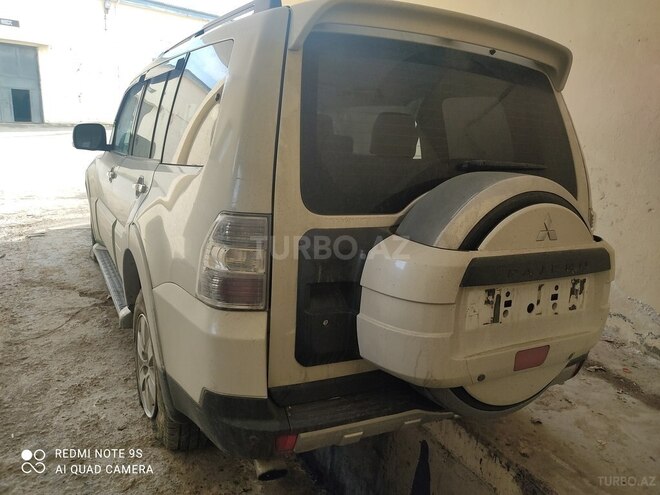 Mitsubishi Pajero 2007, 320,000 km - 3.0 л - Bakı