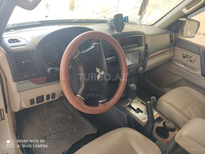 Mitsubishi Pajero 2007, 320,000 km - 3.0 л - Bakı