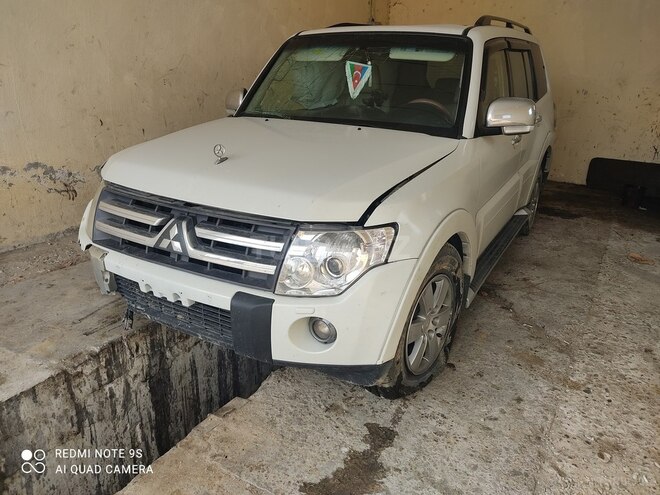 Mitsubishi Pajero 2007, 320,000 km - 3.0 л - Bakı
