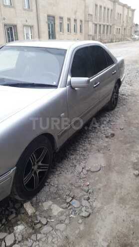 Mercedes E 220 1996, 400,000 km - 2.2 л - Bakı