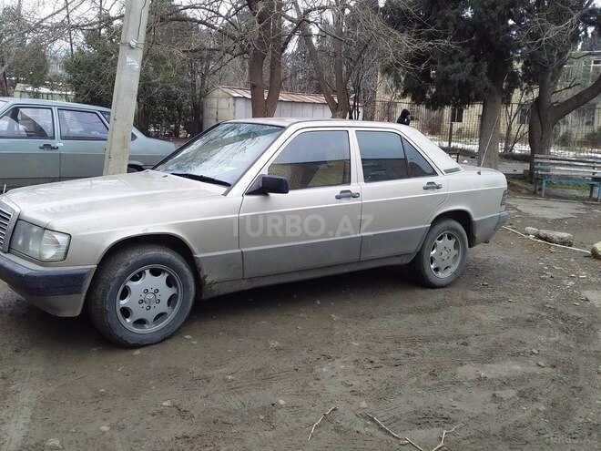 Mercedes 190 1989, 234,000 km - 0.2 l - Gəncə
