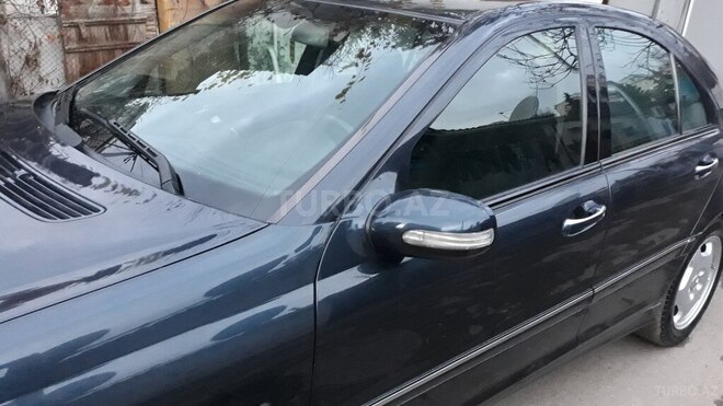 Mercedes C 180 2005, 369,421 km - 1.8 л - Bakı