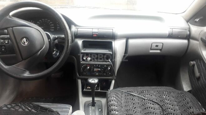Opel Astra 1993, 354,218 km - 1.6 l - Bakı