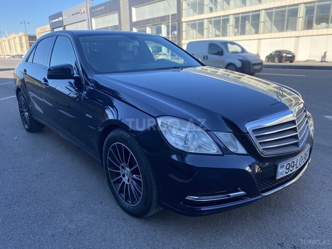 Mercedes E 220 2011, 155,418 km - 2.2 l - Bakı