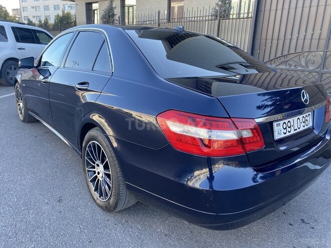 Mercedes E 220 2011, 155,418 km - 2.2 l - Bakı