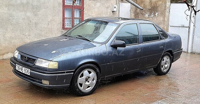 Opel Vectra 1995, 340,000 km - 1.6 l - Qusar