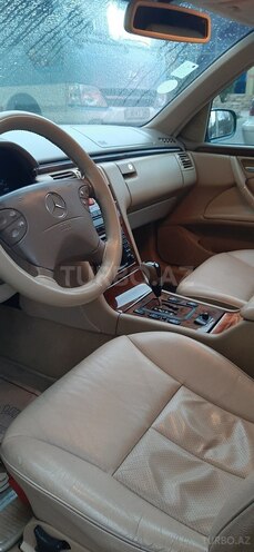 Mercedes E 200 2001, 280 km - 2.0 l - Bakı