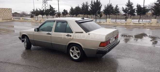Mercedes 190 1989, 165,000 km - 2.0 l - Sumqayıt