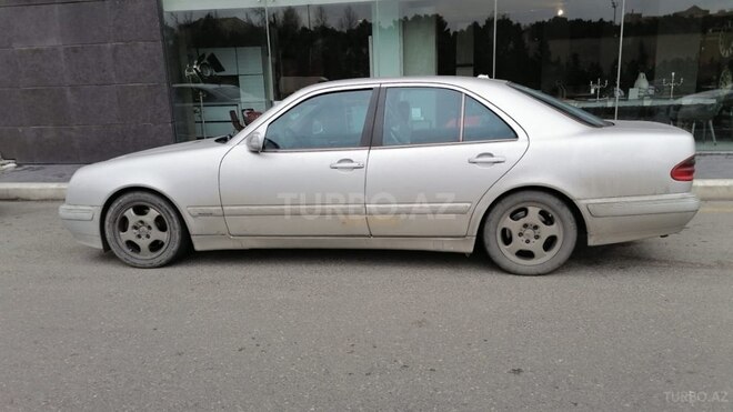 Mercedes E 320 2000, 470,000 km - 3.2 l - Bakı