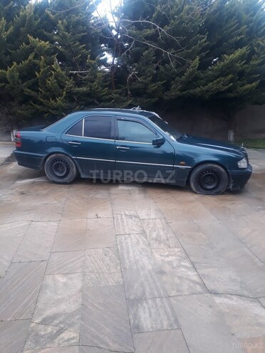 Mercedes C 220 1995, 353,000 km - 2.2 l - Bakı