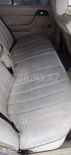 Mercedes E 230 1986, 350,000 km - 2.3 l - Quba