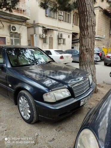 Mercedes C 220 2000, 362,000 km - 0.2 л - Bakı