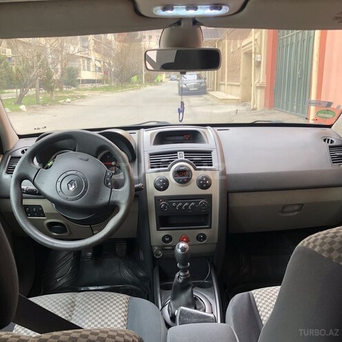 Renault  2008, 230 km - 0.3 l - Bakı