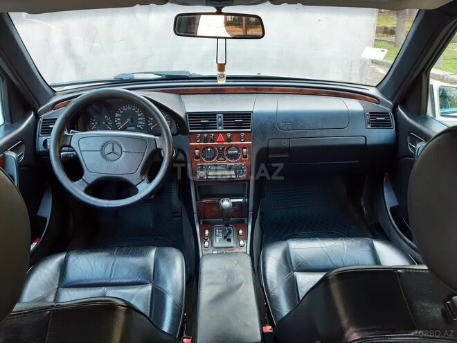Mercedes C 200 1997, 275,000 km - 2.0 l - Bakı