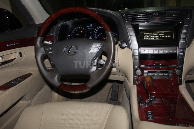 Lexus LS 460 2008, 228,000 km - 4.6 l - Bakı