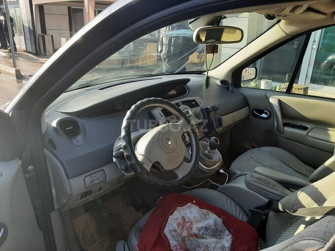 Renault Grand Scenic 2006, 220,000 km - 1.5 l - Quba