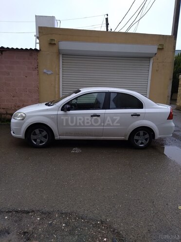 Chevrolet Aveo 2011, 10,000 km - 0.2 l - Salyan