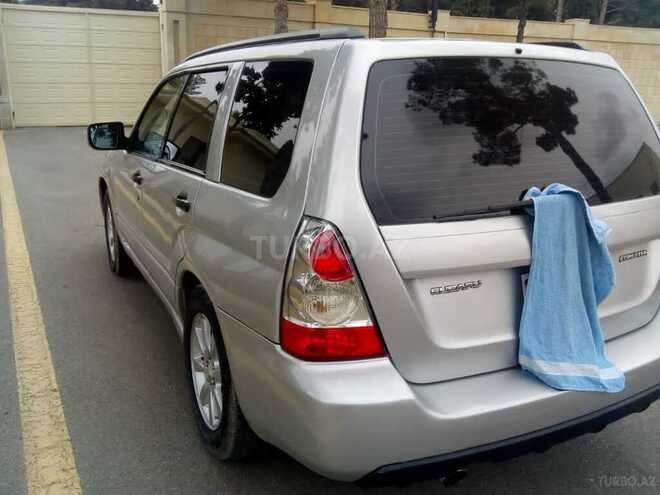 Subaru Forester 2007, 337,789 km - 2.0 l - Naftalan