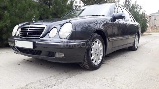 Mercedes E 240 1999, 200,000 km - 2.4 l - Bakı