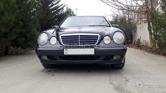 Mercedes E 240 1999, 200,000 km - 2.4 l - Bakı
