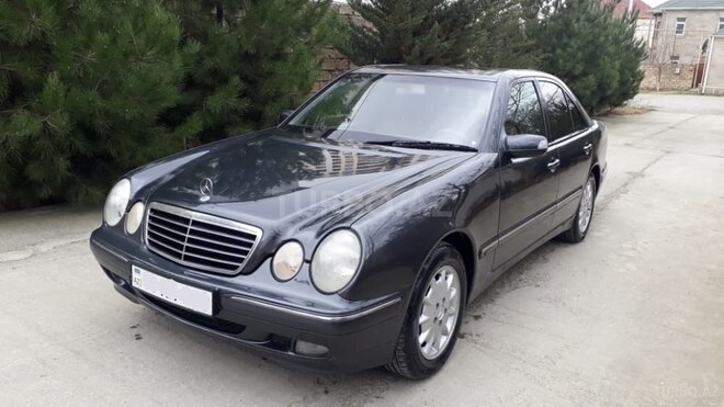 Mercedes E 240 1999, 200,000 km - 2.4 l - Bakı