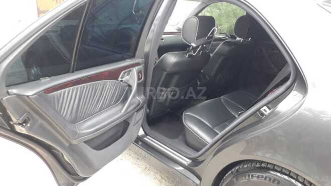 Mercedes E 240 1999, 200,000 km - 2.4 l - Bakı