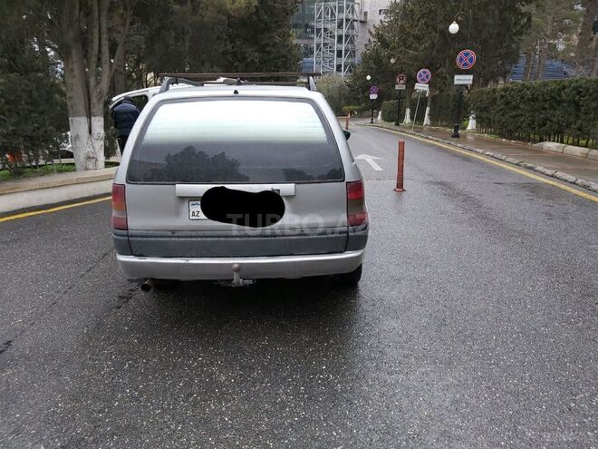 Opel Astra 1995, 356,000 km - 1.6 л - Bakı