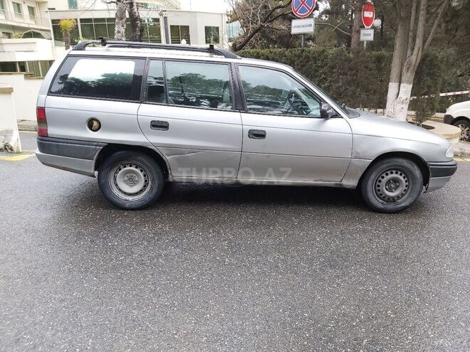 Opel Astra 1995, 356,000 km - 1.6 л - Bakı