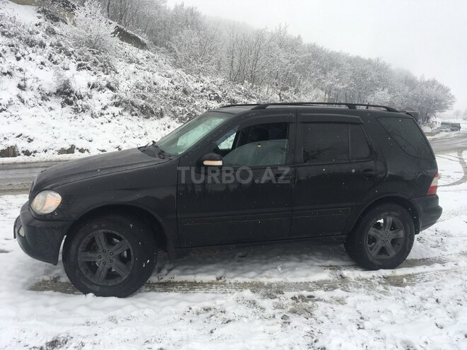 Mercedes ML 350 2003, 260,000 km - 3.7 l - Bakı