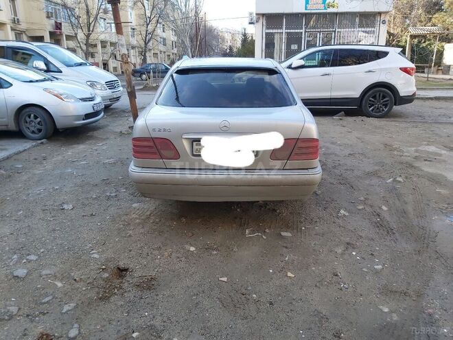 Mercedes E 230 1996, 365,000 km - 2.3 l - Sumqayıt