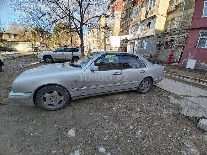 Mercedes E 230 1996, 365,000 km - 2.3 l - Sumqayıt