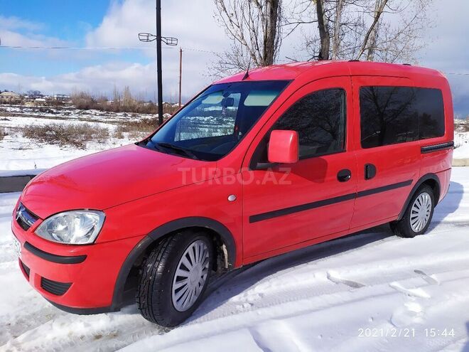 Opel Combo 2007, 206,000 km - 1.3 л - Qusar