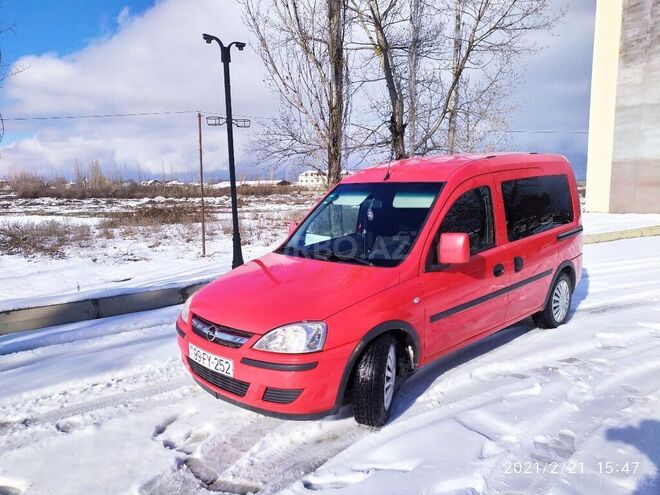 Opel Combo 2007, 206,000 km - 1.3 л - Qusar